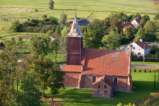 Kosciol w Dzietrzychowie. EU, PL, Warm - Maz. LOTNICZE.